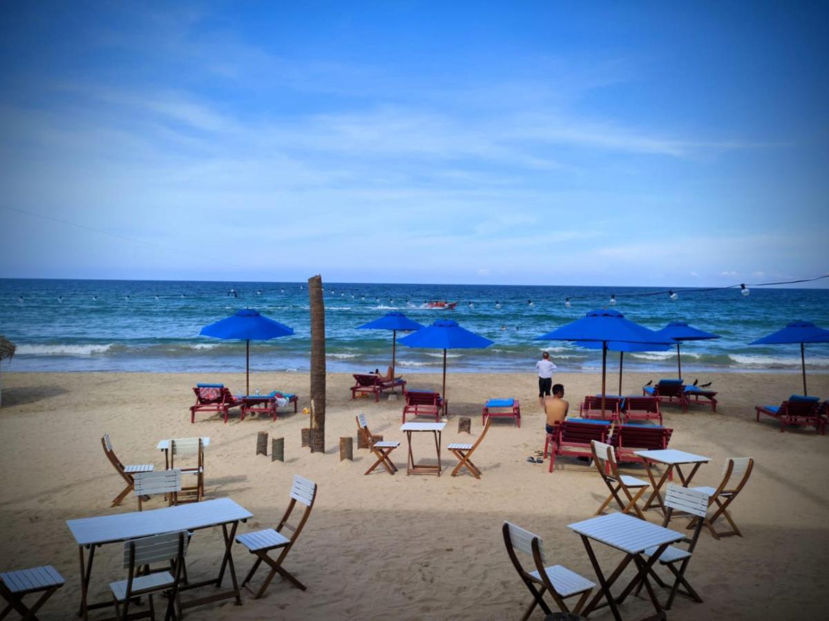 Blue Sand Beach Resort Тринкомали Экстерьер фото